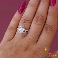 Beyaz Yuvarlak Zirkon Taşlı Pervane Gümüş Yüzük