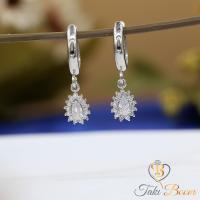 Beyaz Zirkon Taşlı Minimal Damla Gümüş Küpe